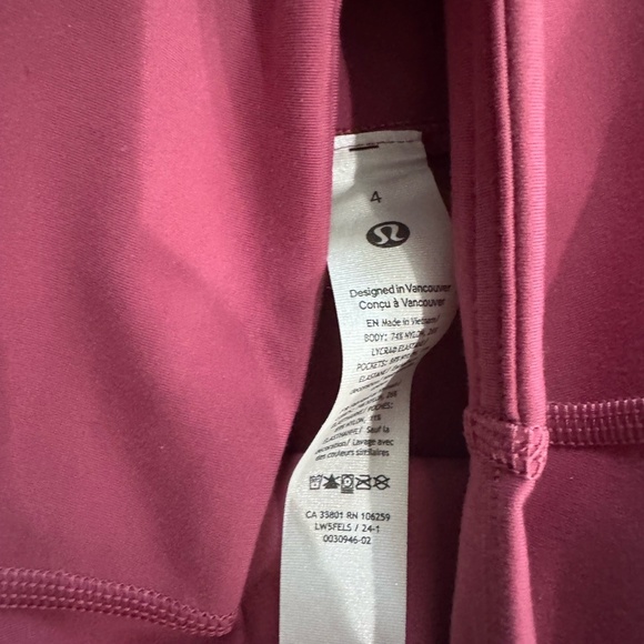 Lululemon Wunder Under SmoothCover 25" - Picture 3 of 4